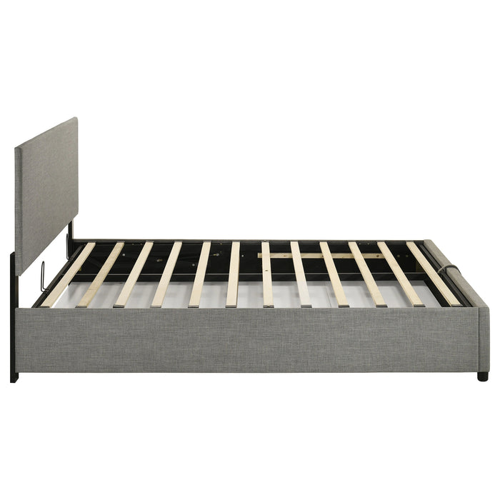 Reeves Queen Bed