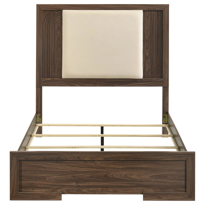 Etienne Queen Bed