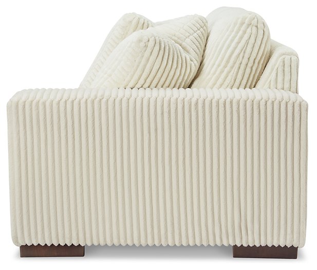 Lindyn Sectional - Maxx Save 