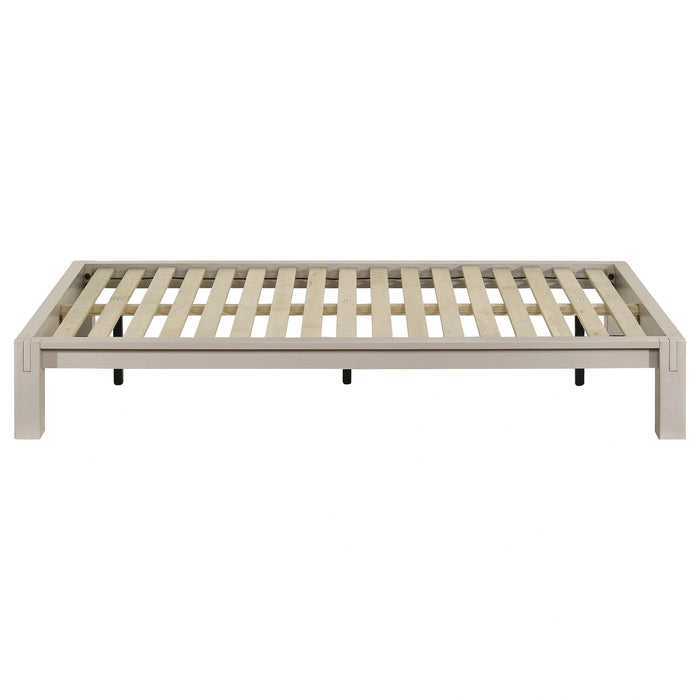Gislen Queen Bed