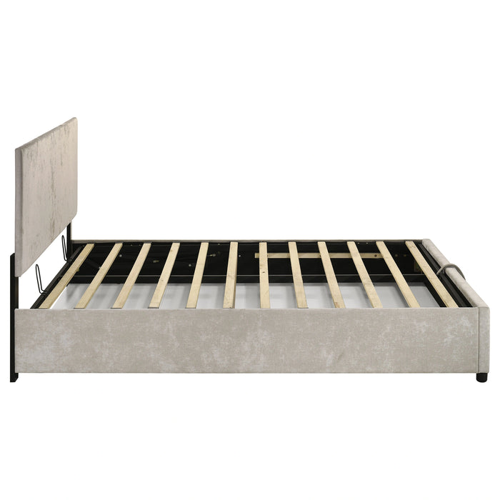 Reeves Queen Bed