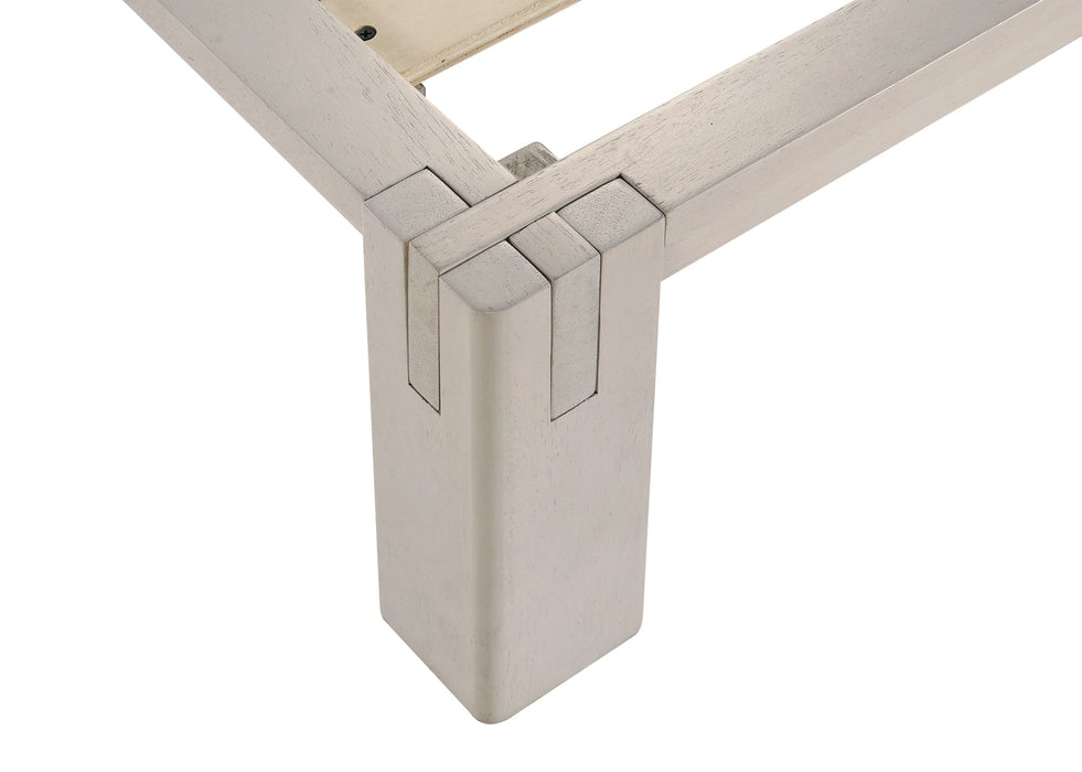Gislen Queen Bed