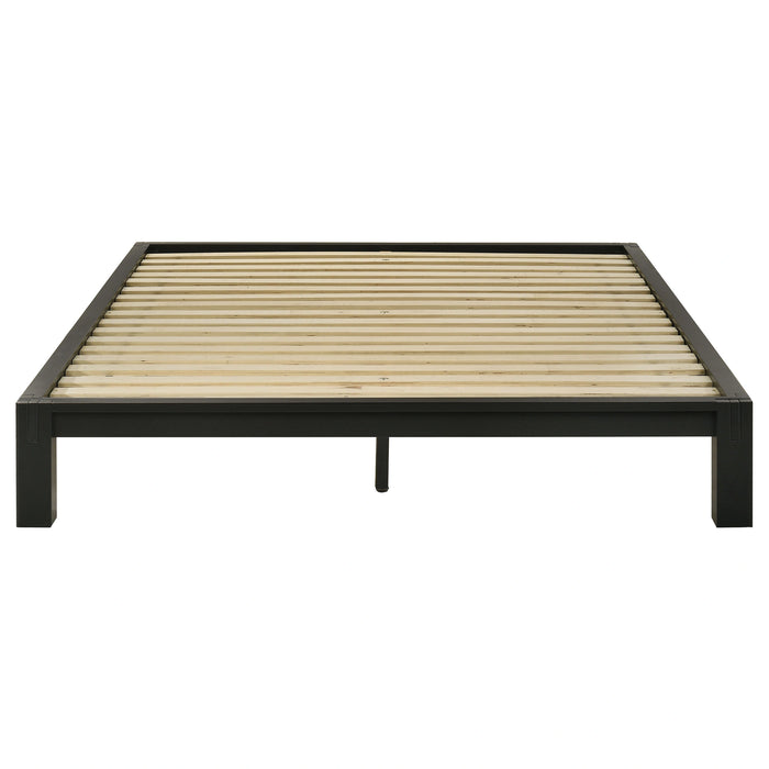Gislen Queen Bed