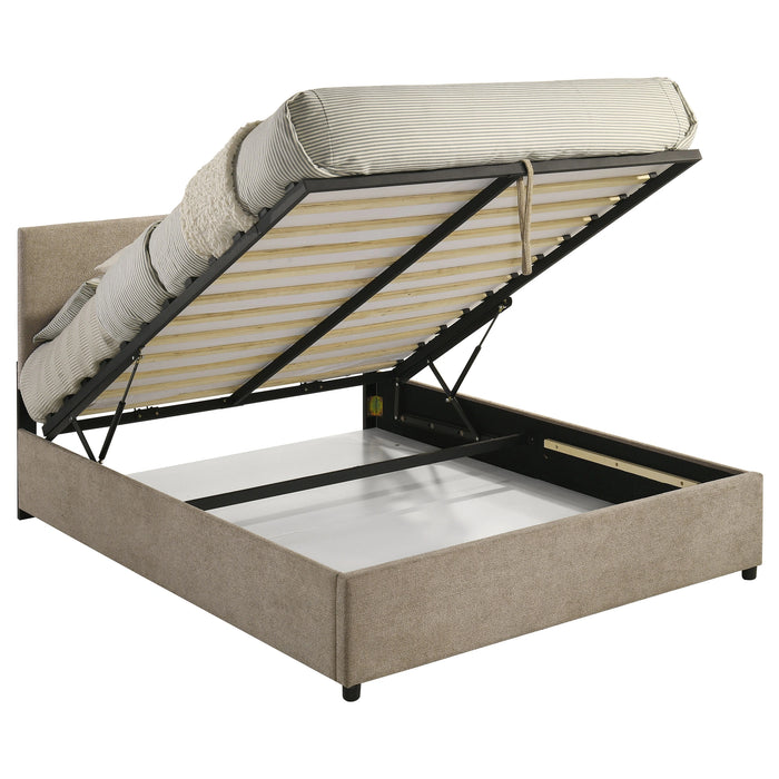 Reeves Queen Bed