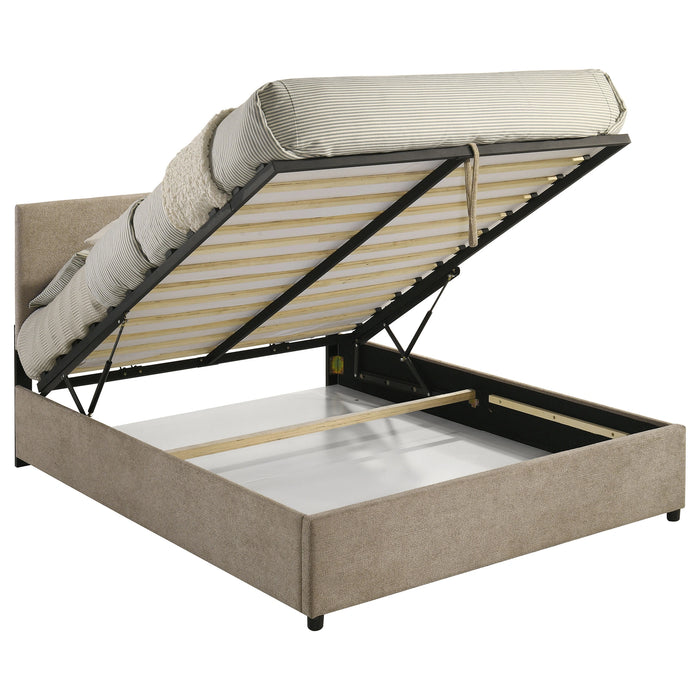 Reeves Queen Bed