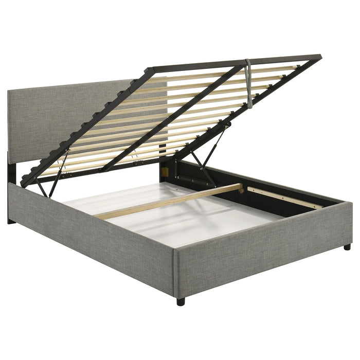 Reeves Queen Bed