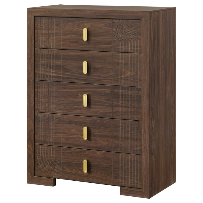 Etienne Chest