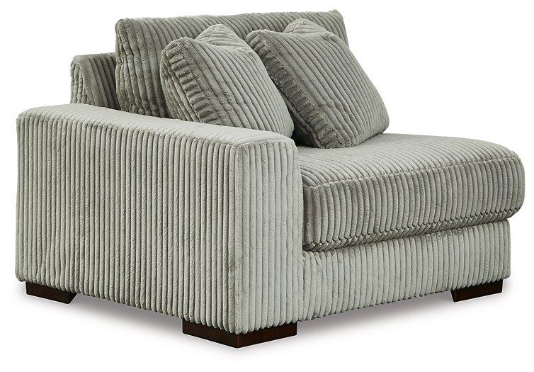 Lindyn Sectional with Chaise - Maxx Save 