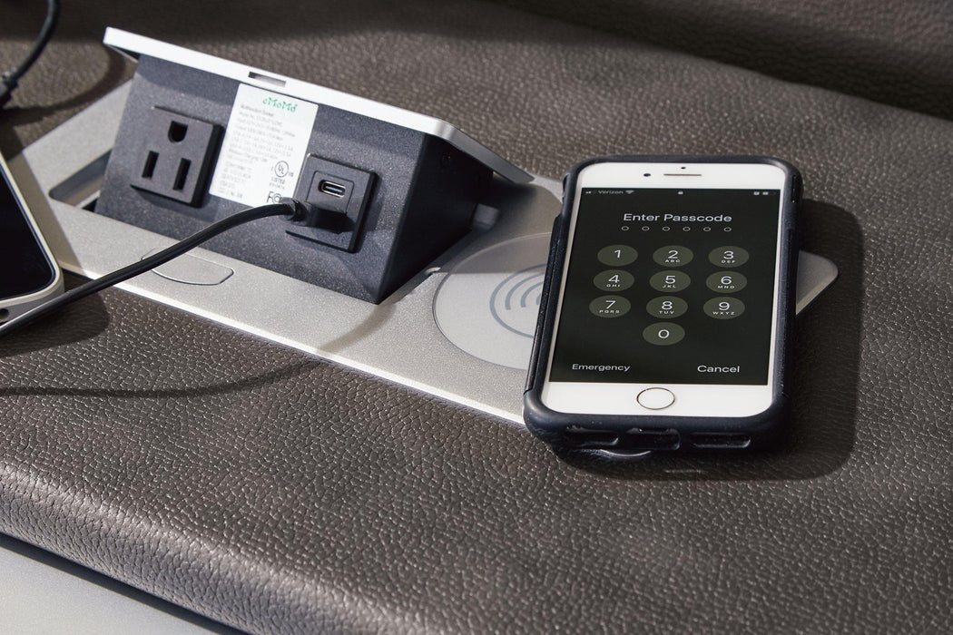 Fyne-Dyme Power Reclining Loveseat with Console - Maxx Save 