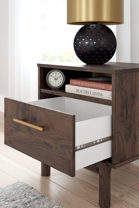 Calverson Nightstand - Maxx Save 