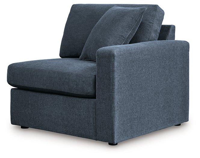 Modmax Sectional with Audio System - Maxx Save 