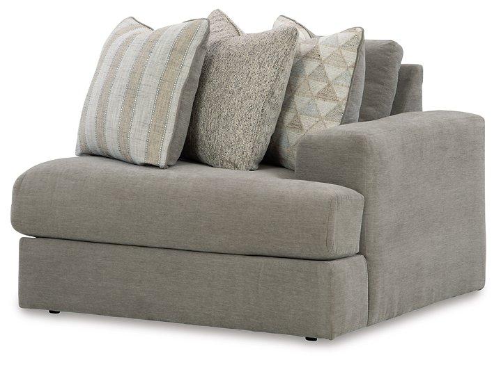 Avaliyah Sectional Sofa - Maxx Save 