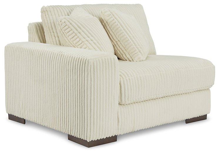 Lindyn Sectional with Chaise - Maxx Save 