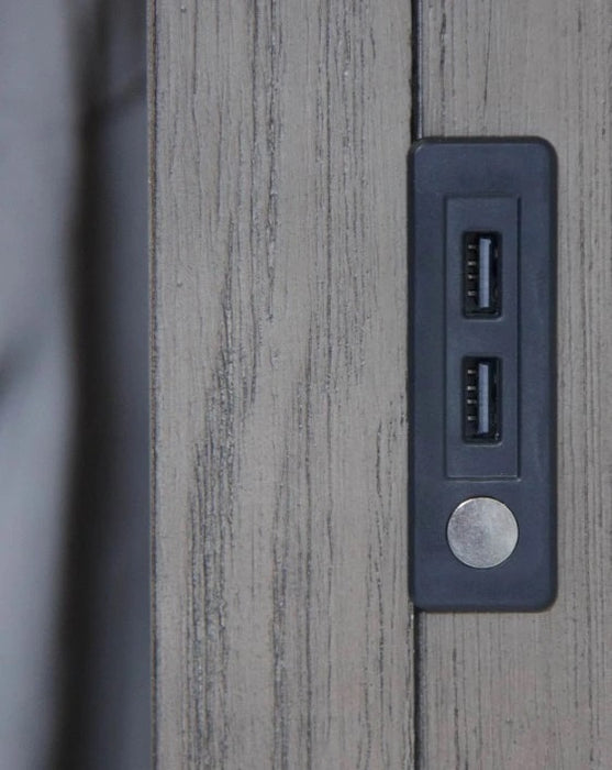 Elements International Kings Court Queen Panel Bed in Grey