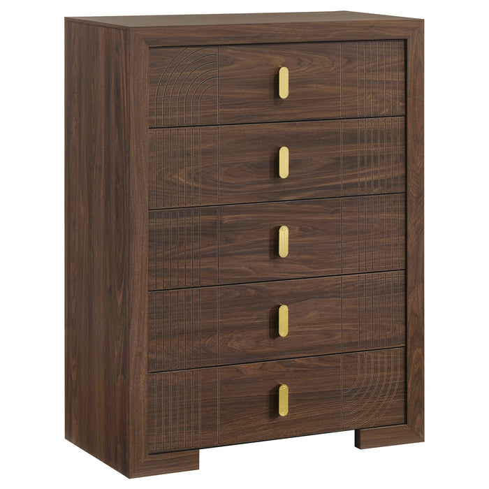 Etienne Chest