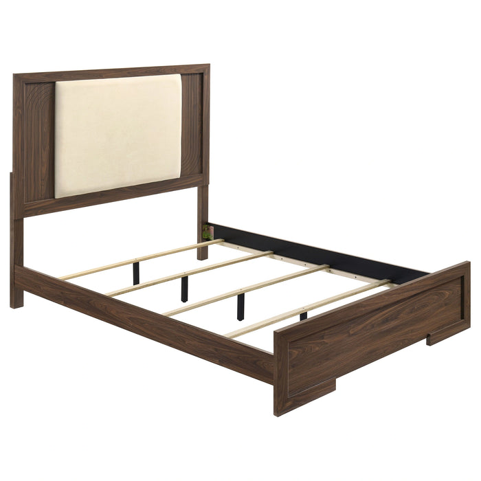 Etienne Queen Bed