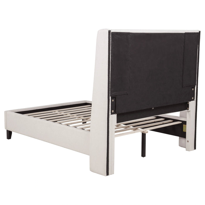 Leslie Upholstered Wingback Platform Bed