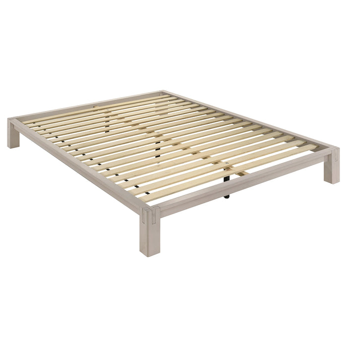 Gislen Queen Bed