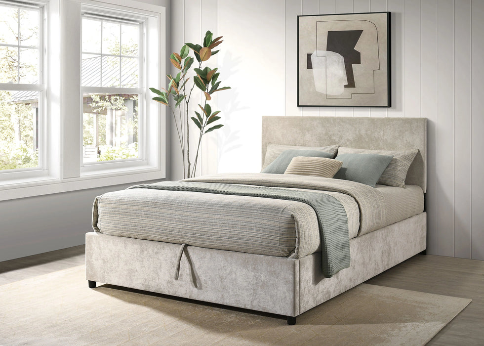 Reeves Queen Bed