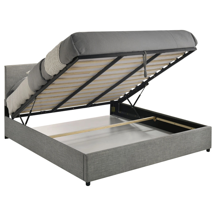 Reeves Queen Bed