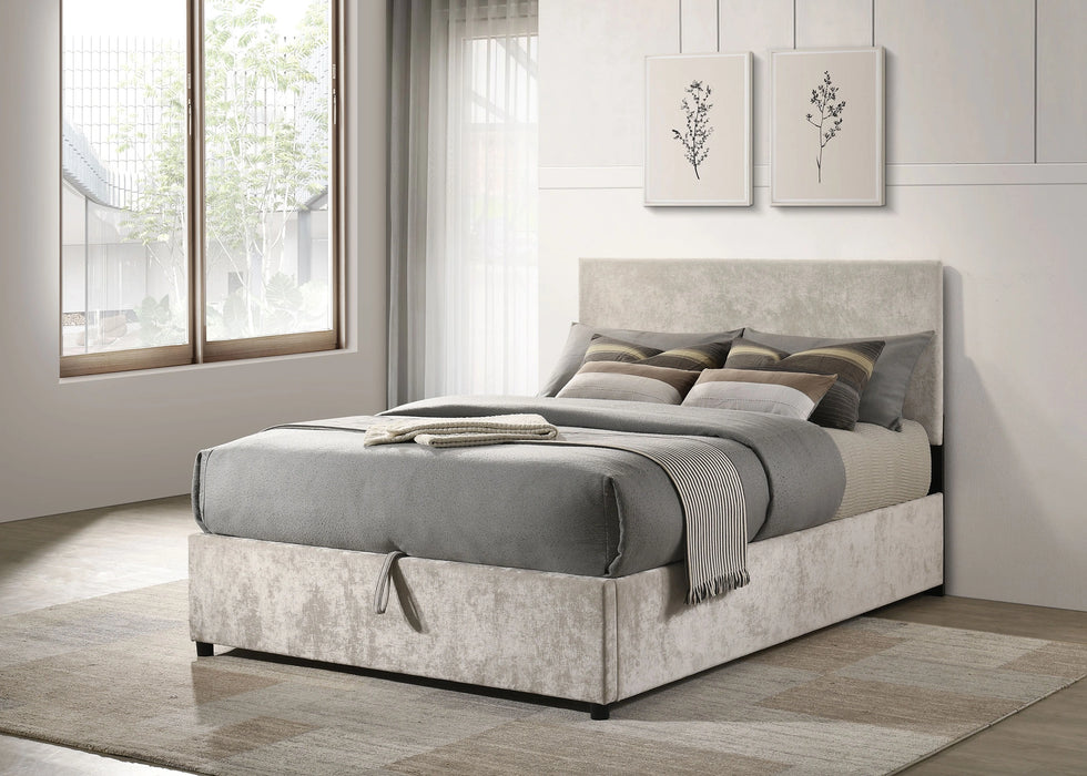 Reeves Queen Bed