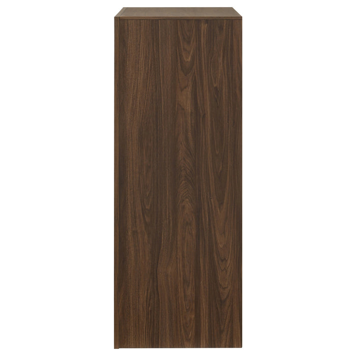 Etienne Chest