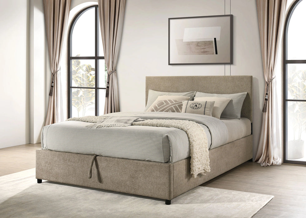 Reeves Queen Bed