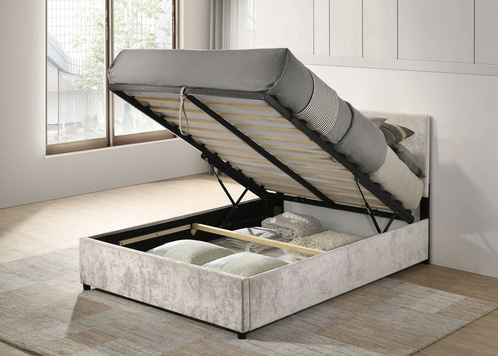Reeves Queen Bed