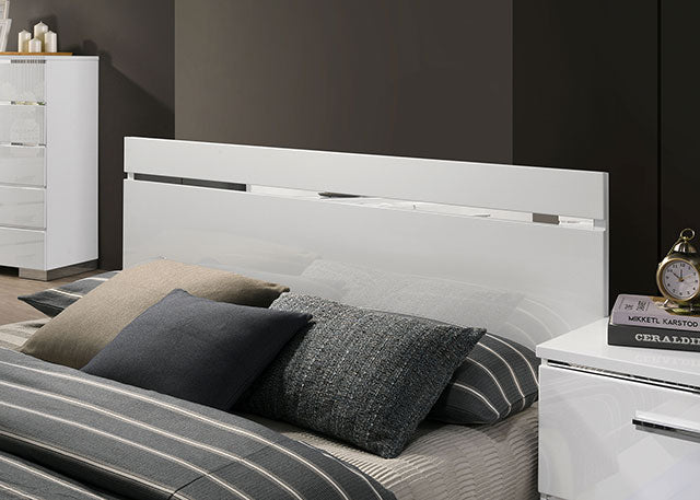 Erlach 4 & 5 Piece Queen Bedroom Set - Maxx Save 